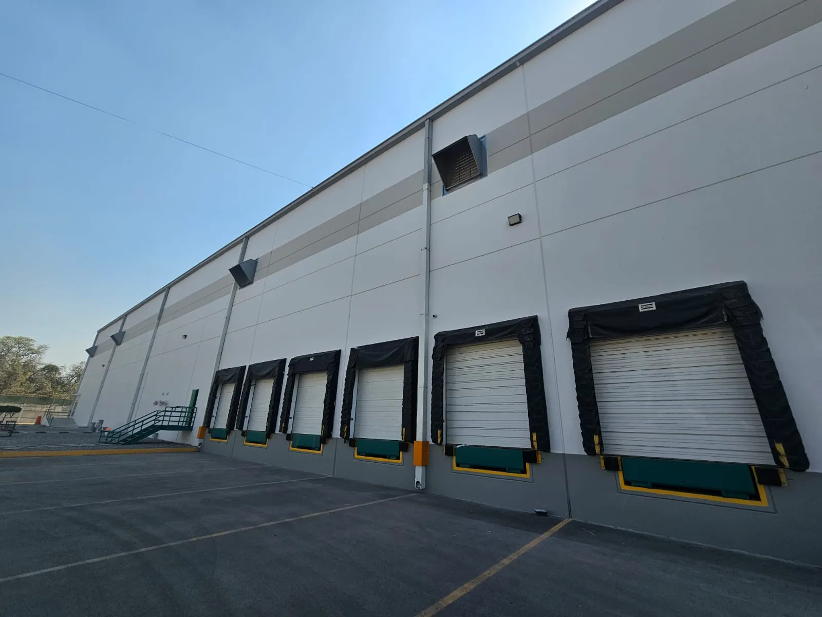 Prologis – Andenes terminados