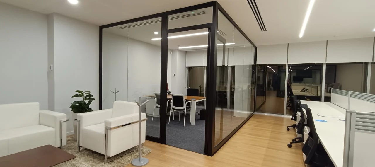 Sabadell – Sala y oficina panorámica