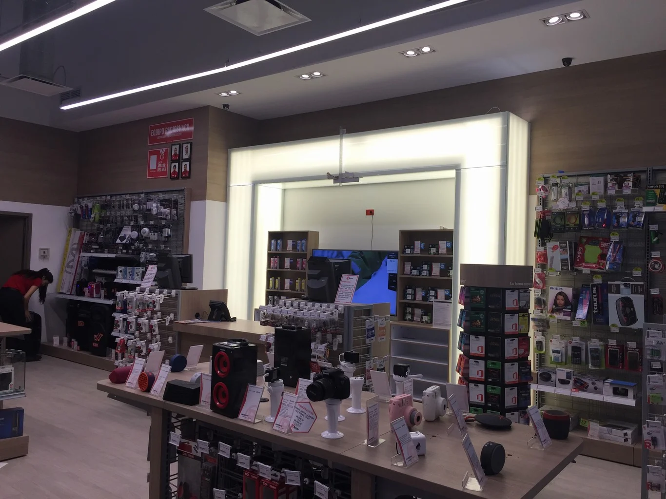 RadioShack – Exhibidores