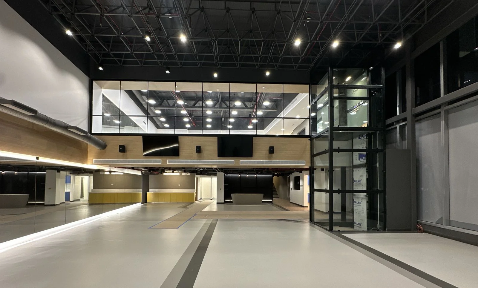 Scotiabank – Sala doble altura